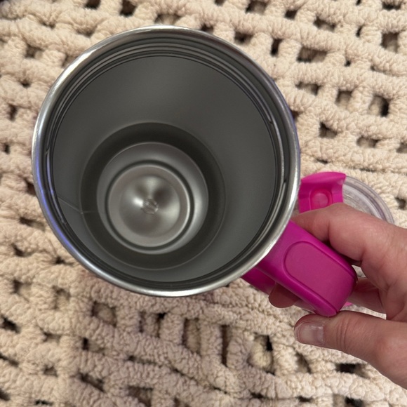 Stanley Fuchsia Travel Mug with Handle - Picture 4 of 7